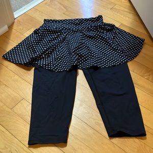 Dona Jo tennis skirt with capri leggings